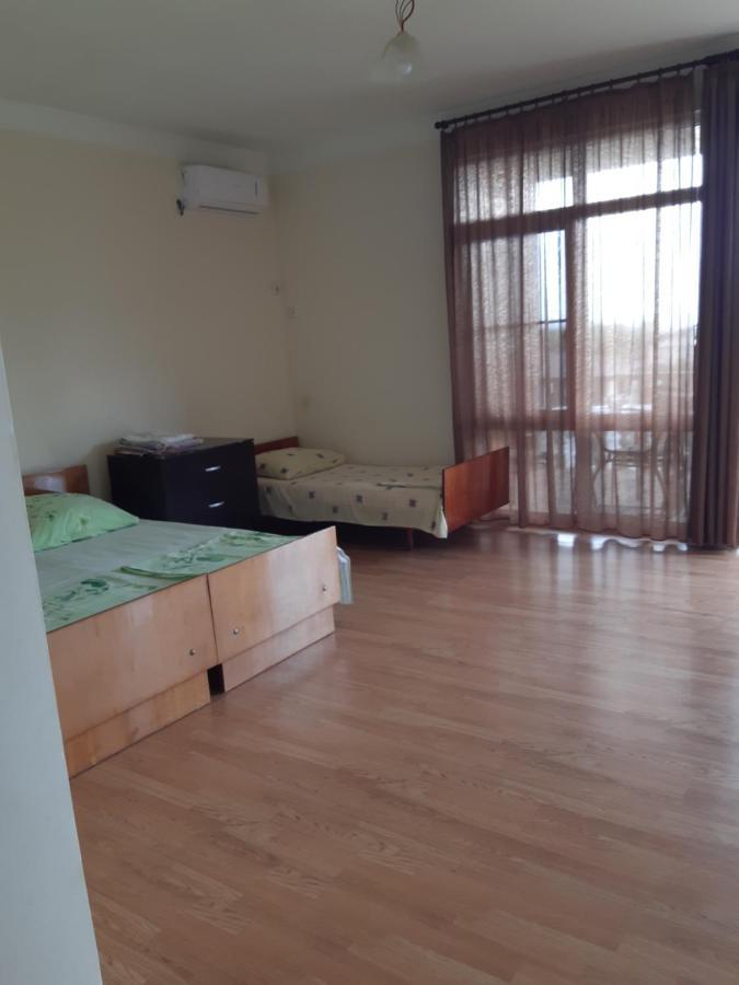 Guesthouse On Topchan 17 New Athos Εξωτερικό φωτογραφία